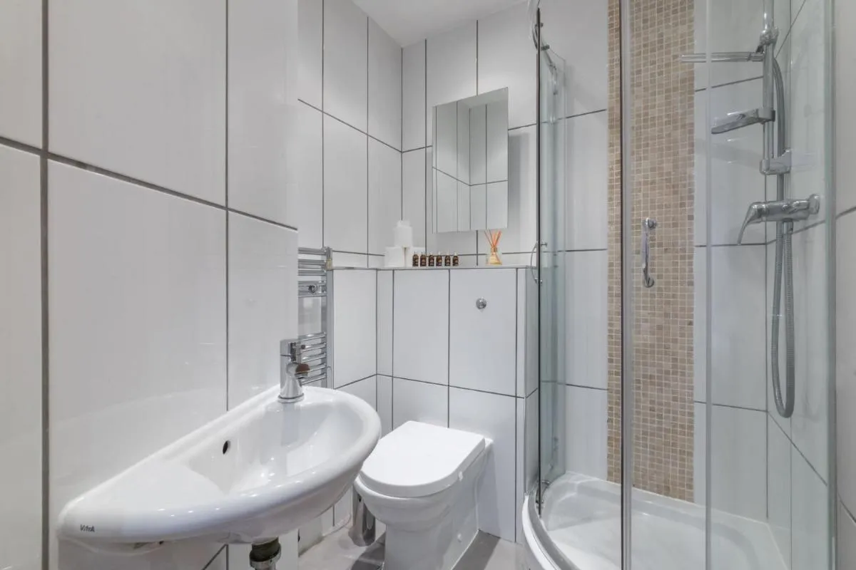 Image 2 of Home For All – Fitzrovia – by Frankie Says