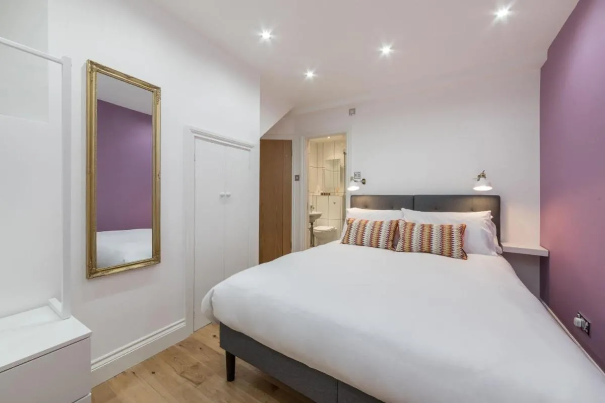Image 6 of Home For All – Fitzrovia – by Frankie Says