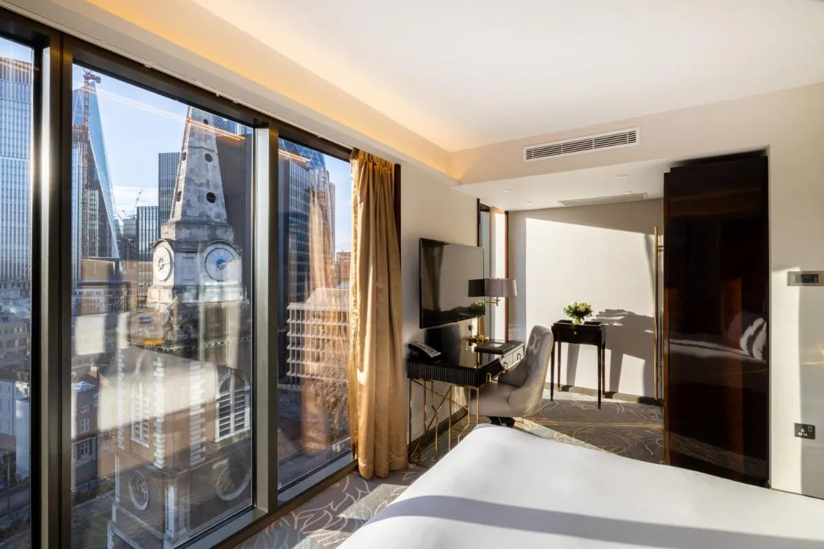 Image 4 of Hotel Saint London
