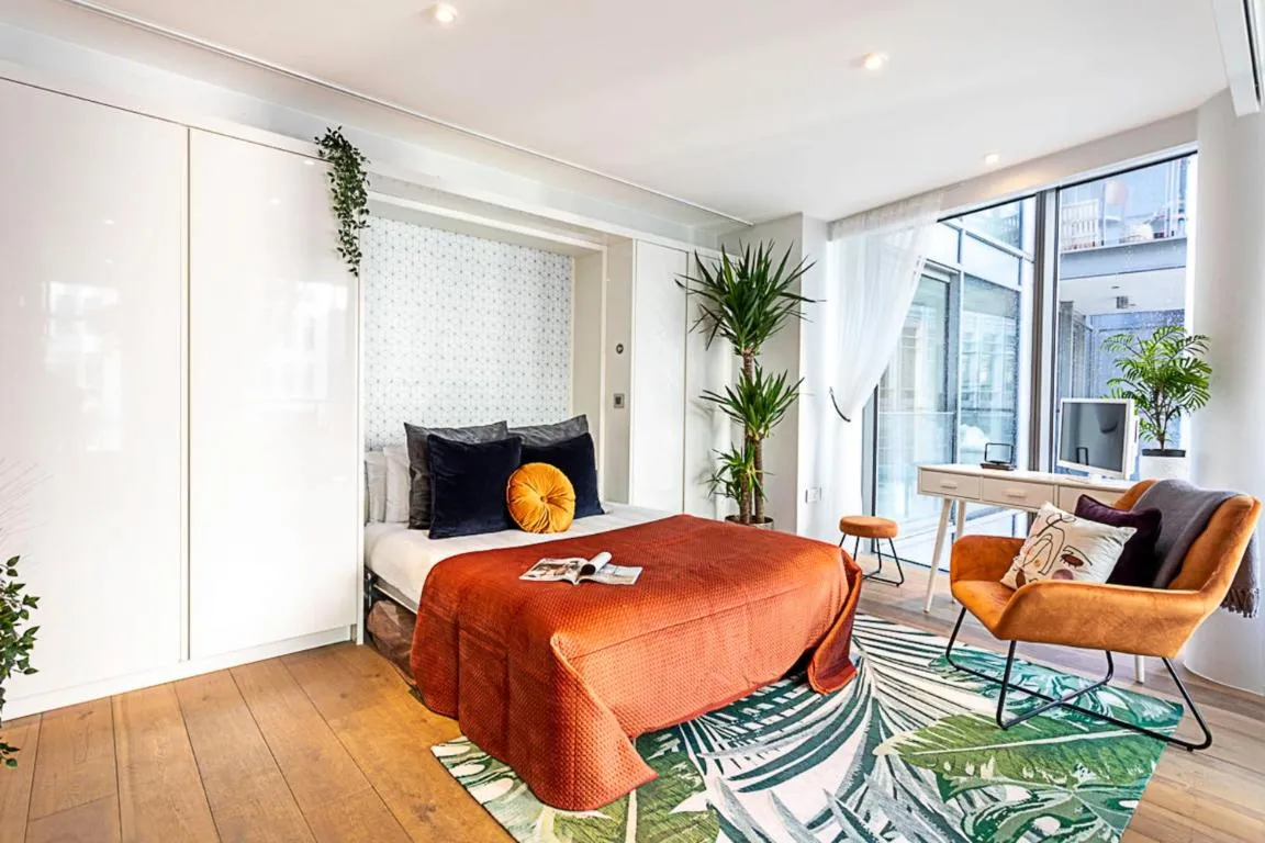 Image of Idyllic Covent Garden Flat