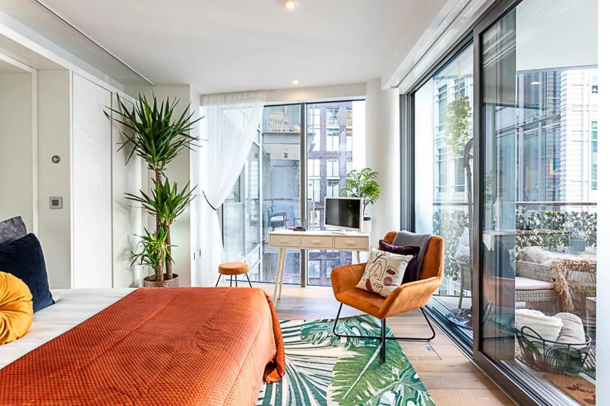 Image 6 of Idyllic Covent Garden Flat