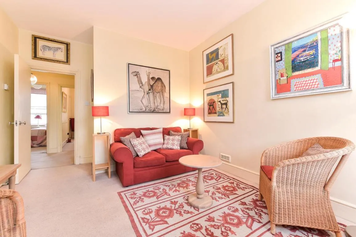 Image of JOIVY 2 bed flat in the heart of London, close to Victoria Station