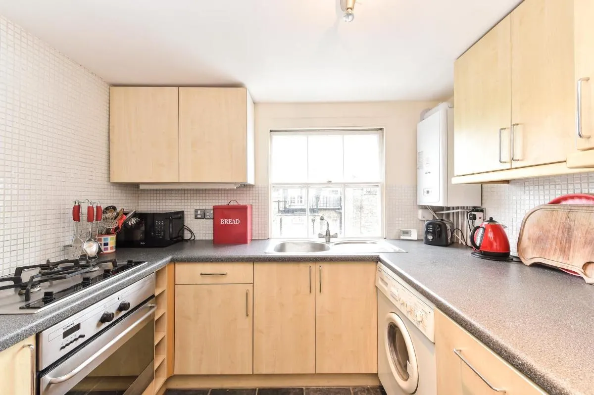 Image 6 of JOIVY 2 bed flat in the heart of London, close to Victoria Station
