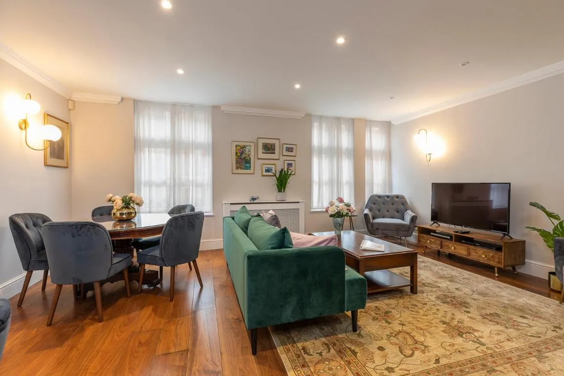 Image of JOIVY Beautiful 2 bed apt in the heart of Mayfair, close to Tube