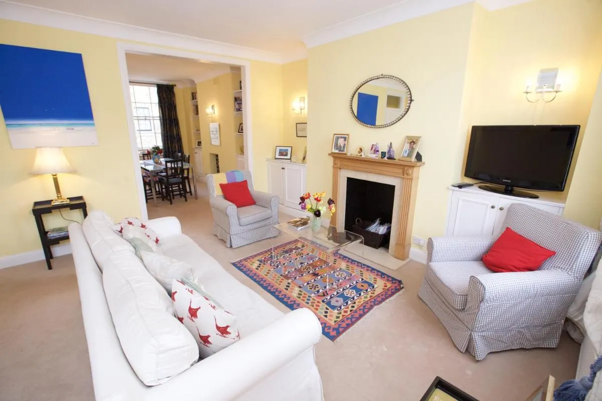 Image 4 of JOIVY Luxurious 2BR flat in Pimlico, near Warwick sq