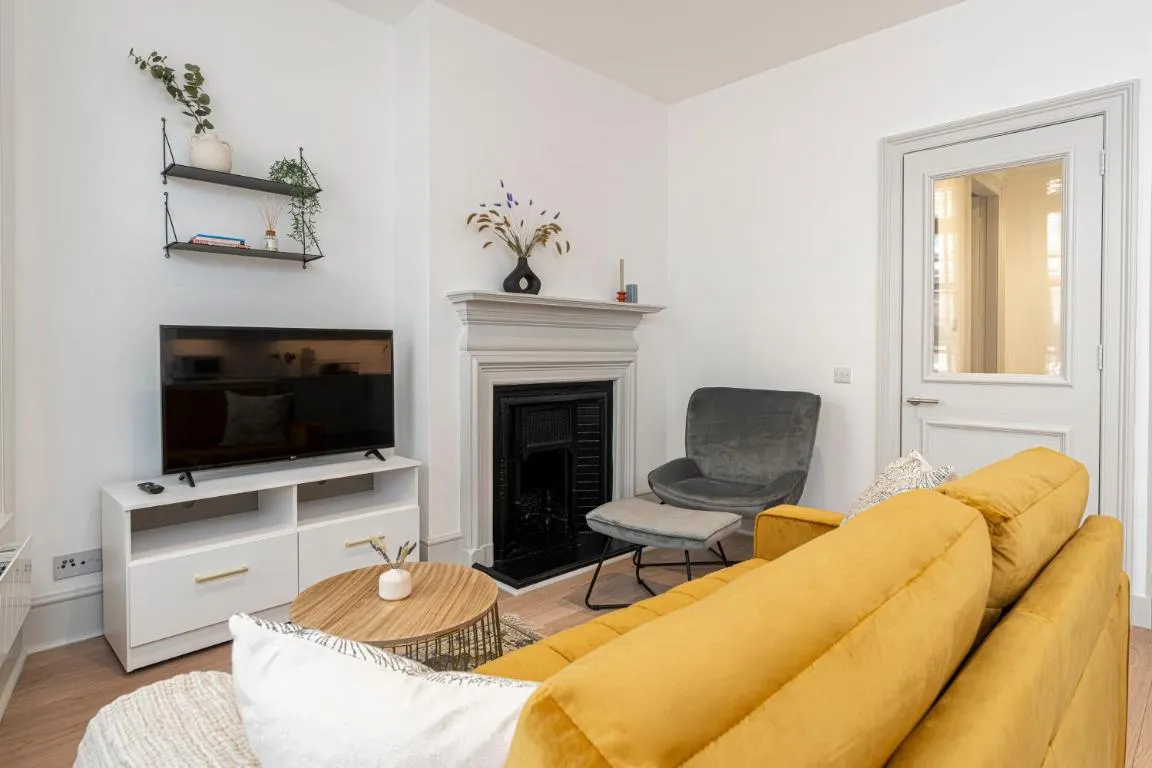 Image of JOIVY Stylish 1 bed flats in Soho, next to Piccadilly Circus