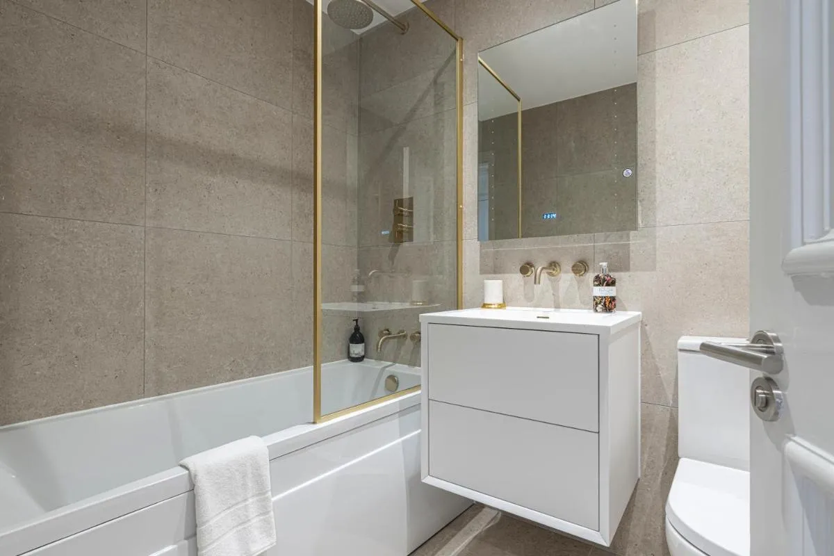 Image 4 of JOIVY Stylish 1 bed flats in Soho, next to Piccadilly Circus