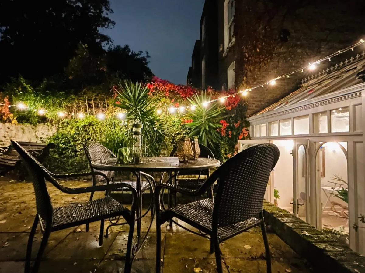Image 2 of Kensington Secret Gem