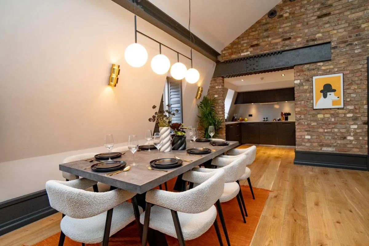 Image 2 of Kula London – Covent Garden Garrick St