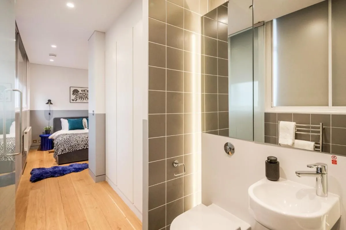 Image 2 of Kula London – Holborn