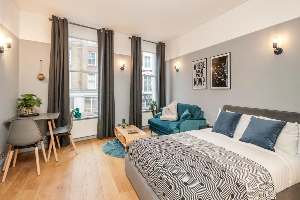 Image 1 of Kula London – Holborn