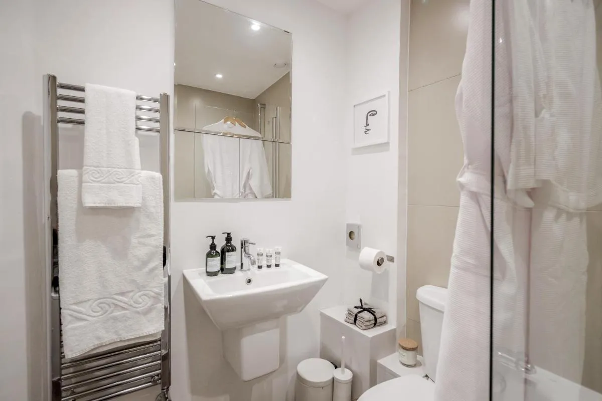 Image 6 of Kula London – Victoria