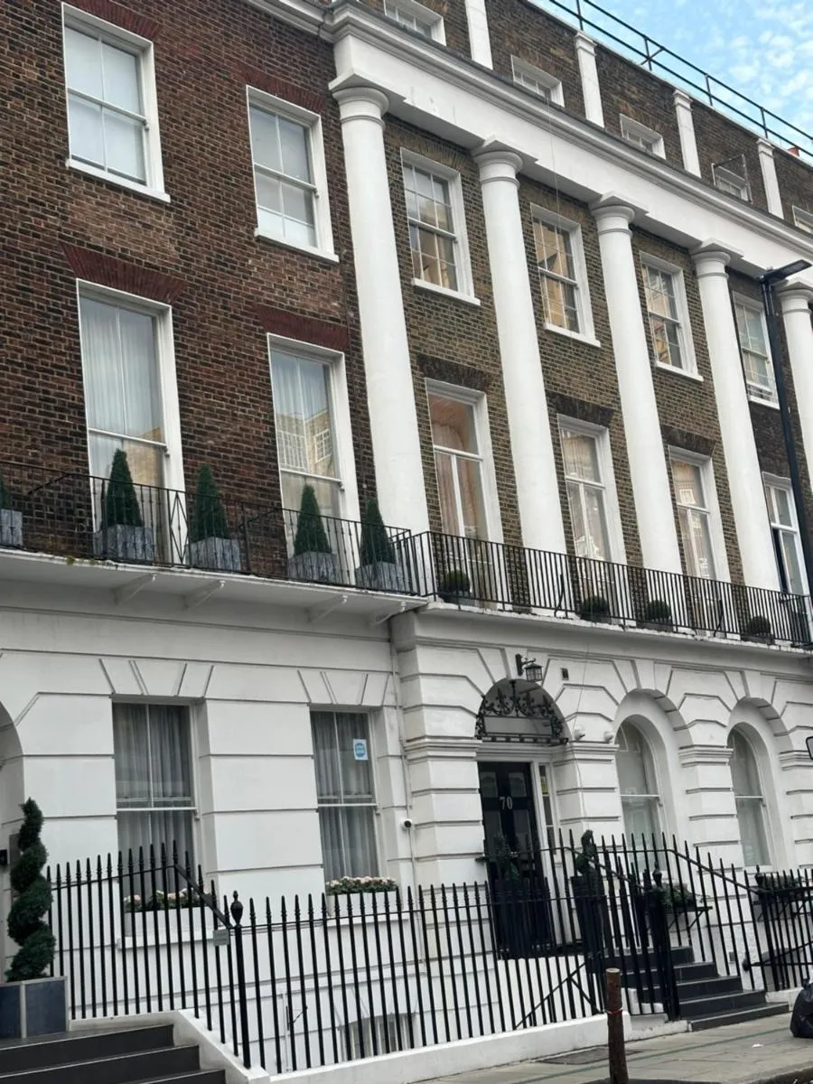 Image 4 of LX Russell Square Apartments