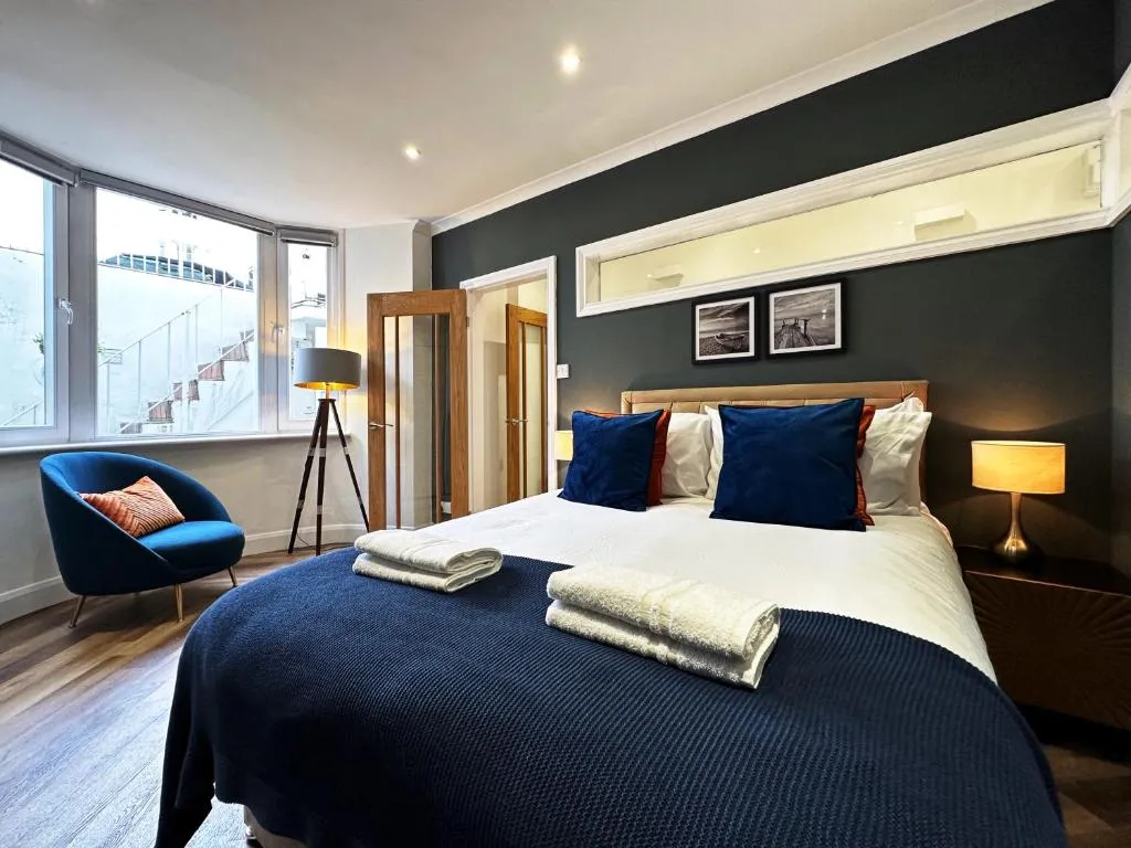 Image of Liam Place near Hyde Park – 1 Double Bed, 1 Sofa Bed, Spacious Apartment, Private Entrance