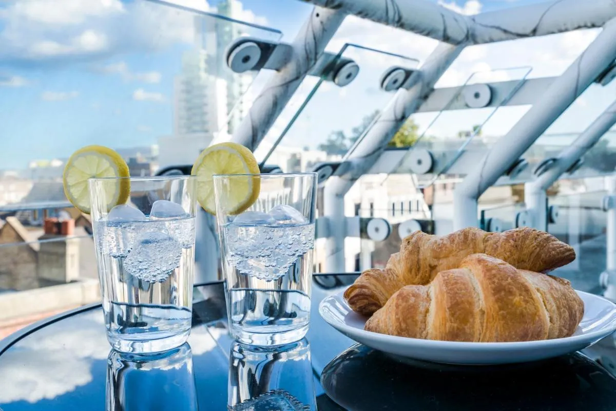 Image 3 of London Bridge Penthouse – Luxury