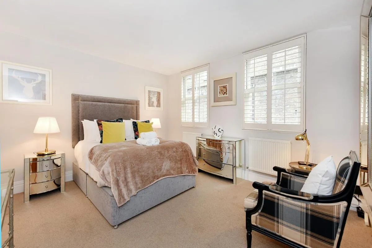 Image 4 of London Choice Apartments – South Kensington – Mews House II