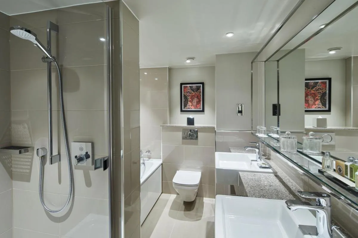 Image 2 of London Marriott Hotel Kensington