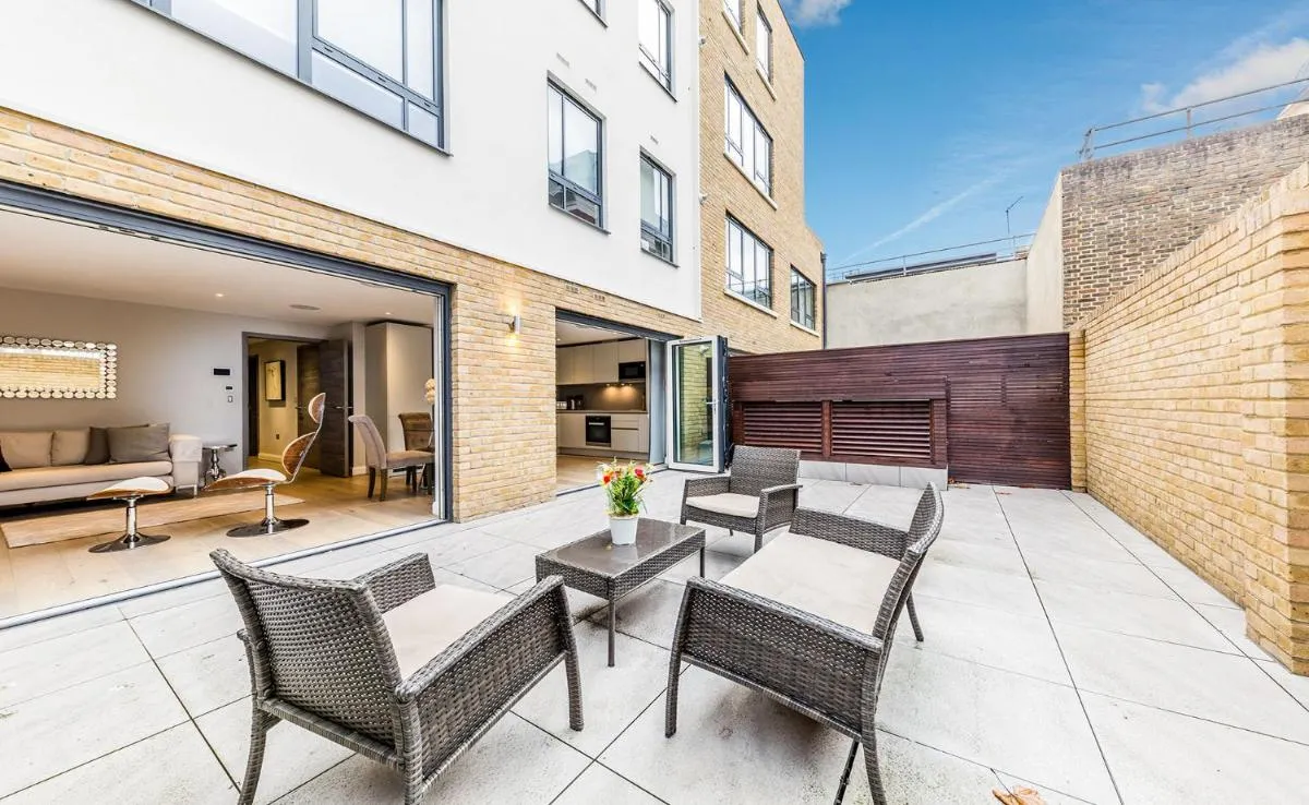 Image 5 of Lux St James Park Apartment Central London FREE WIFI by City Stay Aparts London