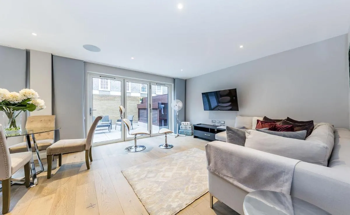 Image 4 of Lux St James Park Apartment Central London FREE WIFI by City Stay Aparts London