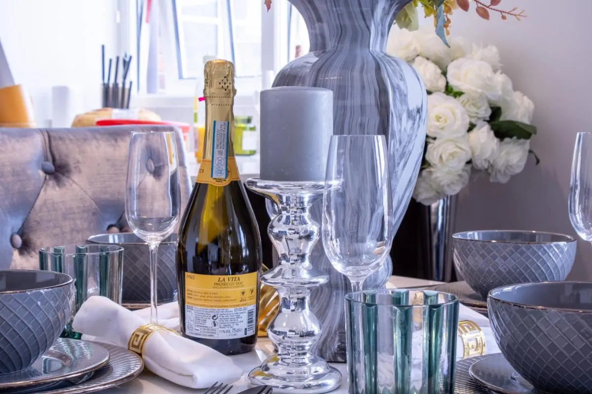 Image 6 of Luxurious 1-Bedroom Penthouse in Marble Arch 71