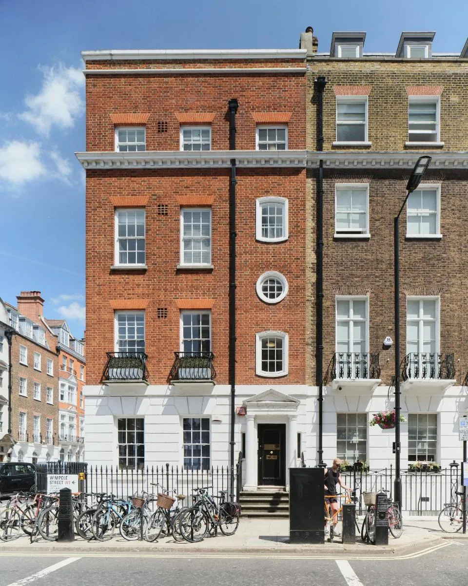 Image 3 of Luxury 1-bedroom apartment in Marylebone