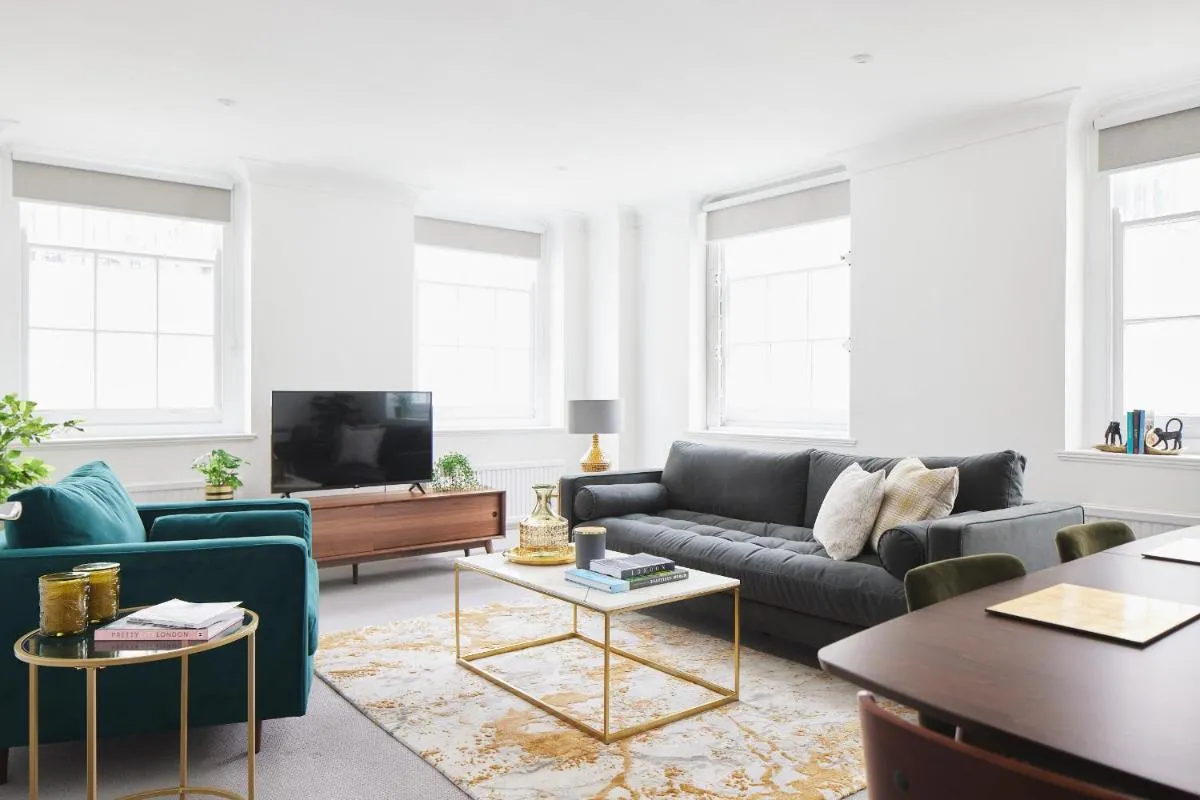 Image 4 of Luxury 1-bedroom apartment in Marylebone
