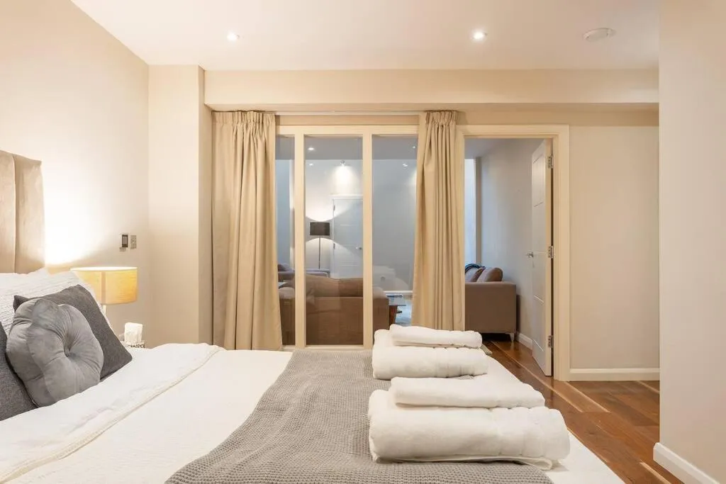Image 6 of Luxury 2 bedroom flat in Holborn