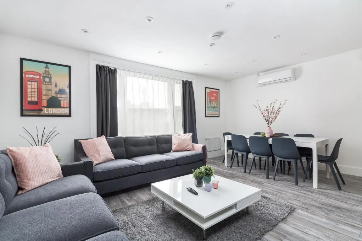 Image of Luxury 3 Bedroom Apartment in Marylebone