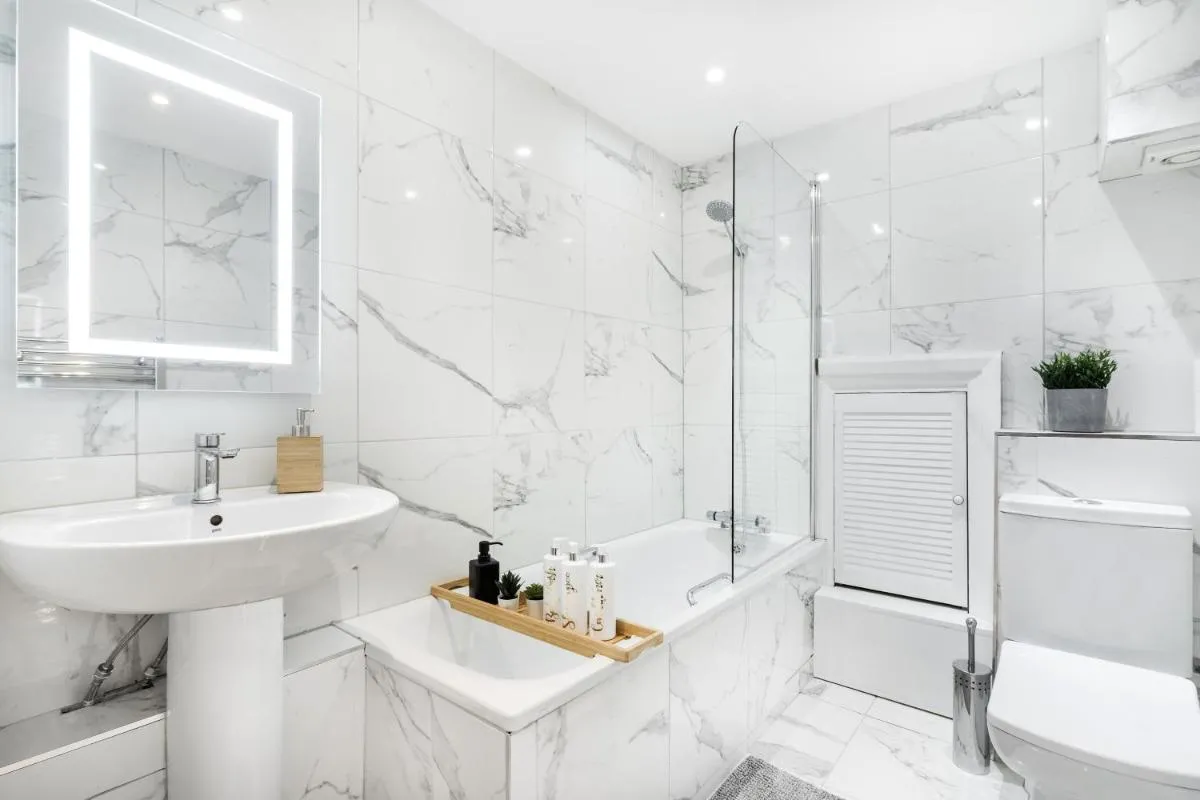 Image 6 of Luxury 3 Bedroom Apartment in Marylebone