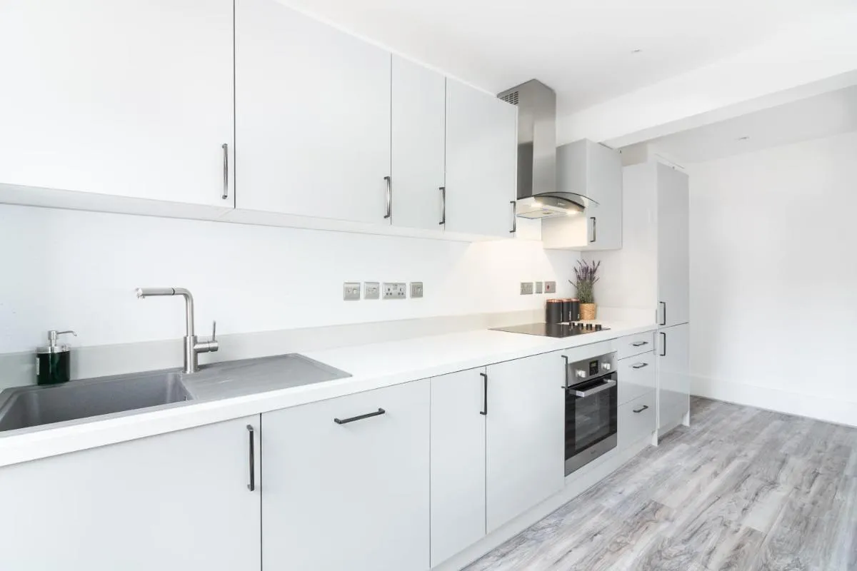 Image 3 of Luxury 3 Bedroom Apartment in Marylebone