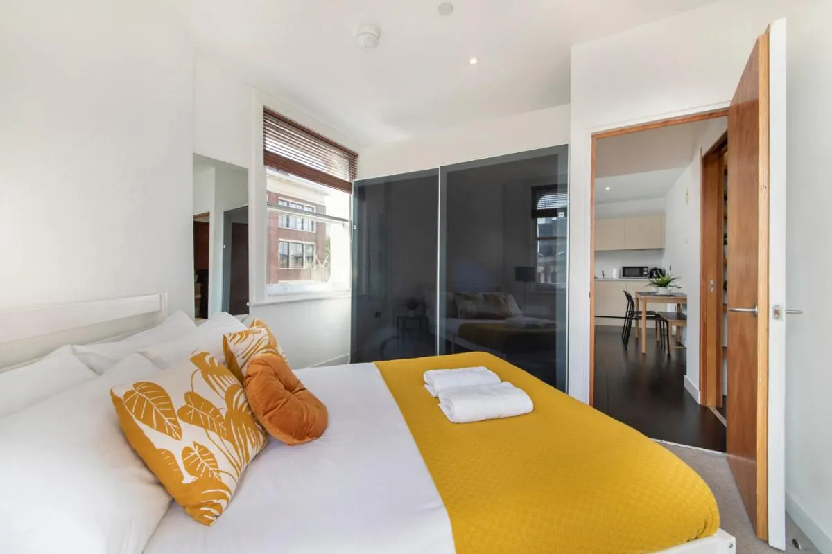 Image 1 of Luxury Central London Apartment – Farringdon