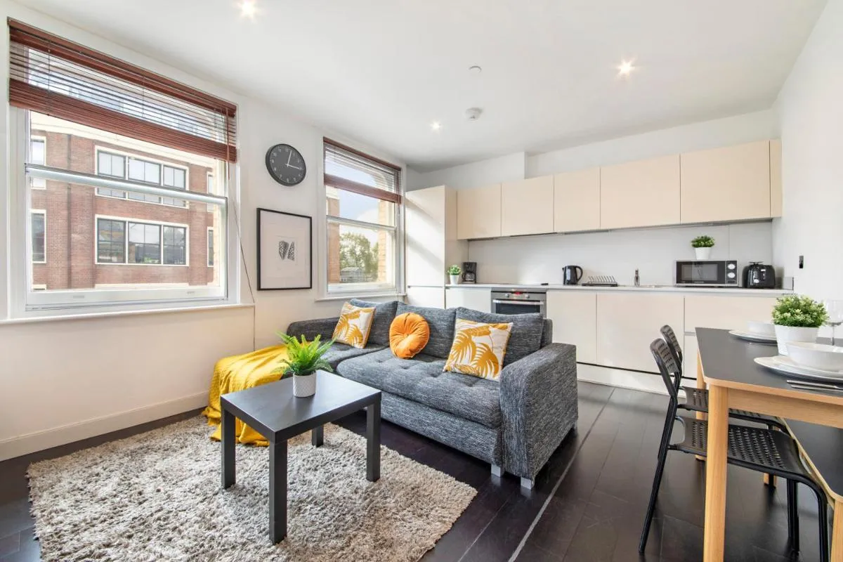 Image 3 of Luxury Central London Apartment – Farringdon