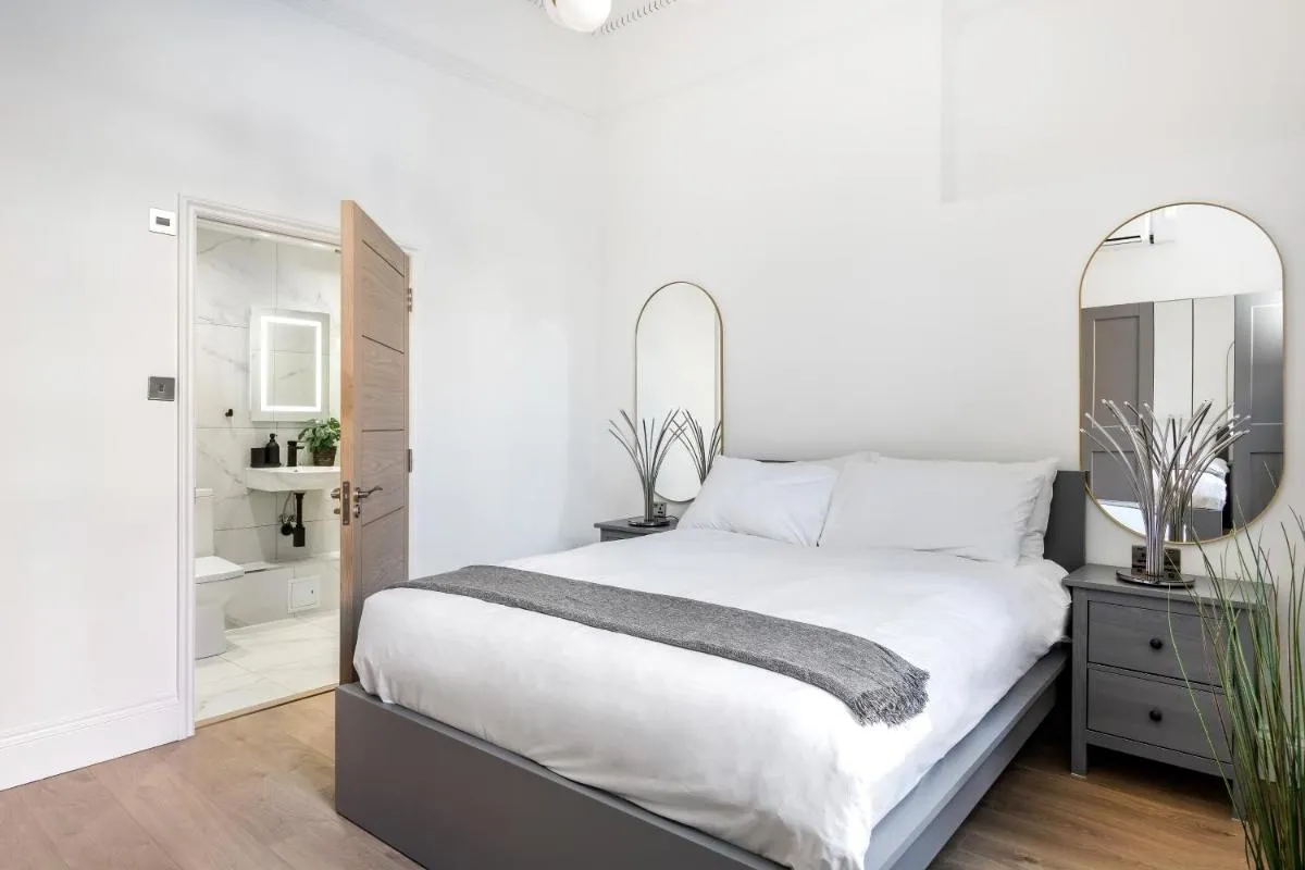 Image 6 of Luxury Majestic Apartment in Marylebone