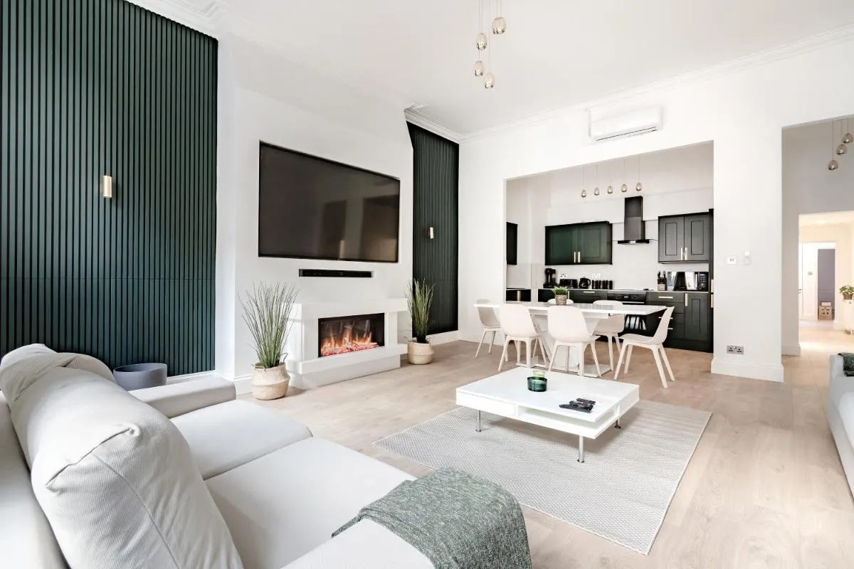 Image 4 of Luxury Majestic Apartment in Marylebone