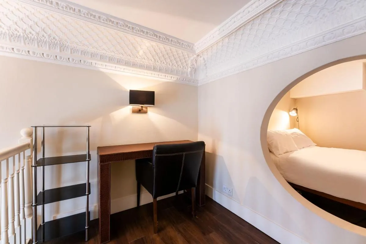 Image 6 of Luxury One Bedroom Mezzanine in Paddington