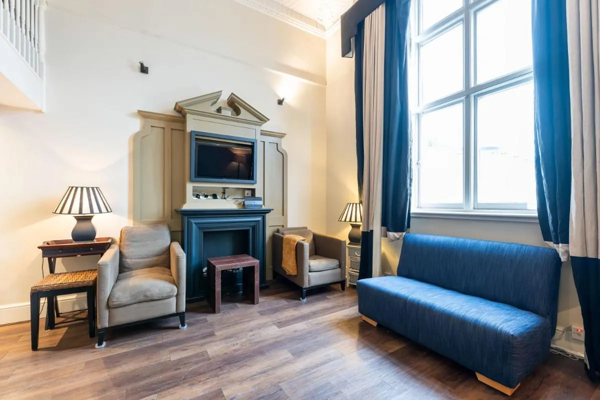Image 4 of Luxury One Bedroom Mezzanine in Paddington