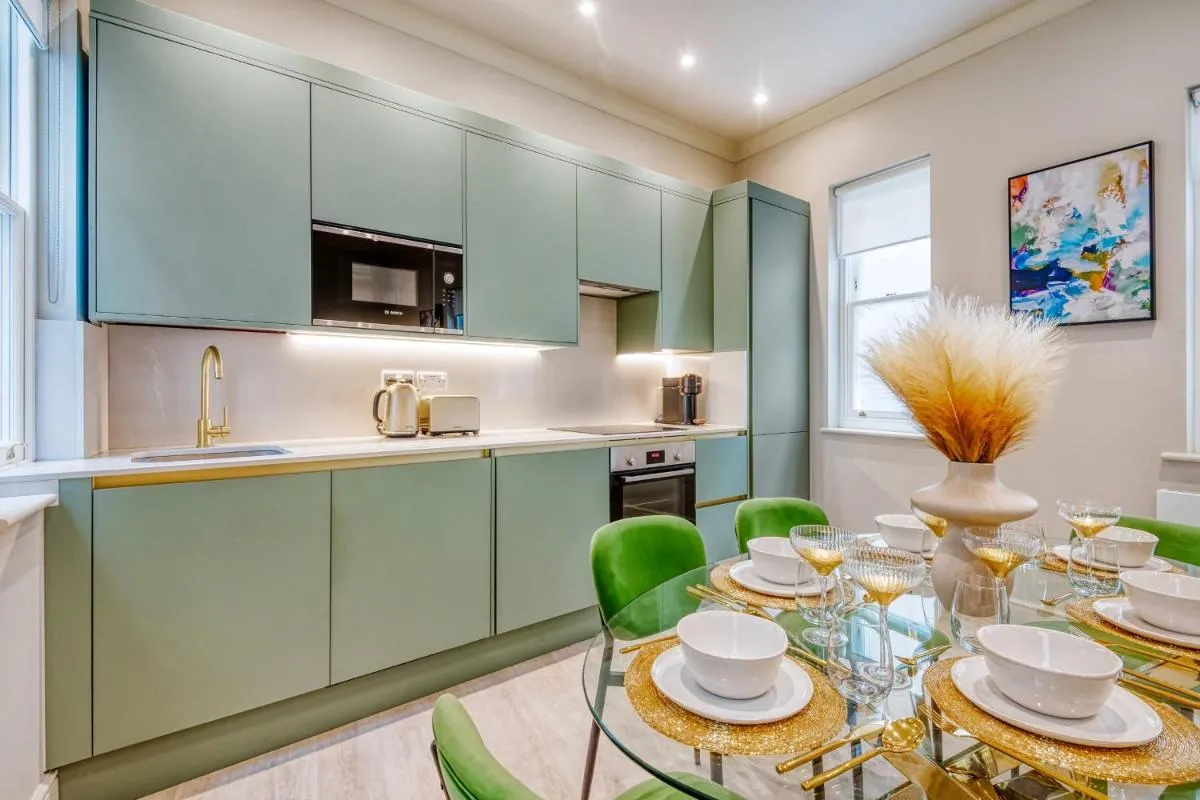 Image 6 of Marble Arch Suite 2-Hosted by Sweetstay