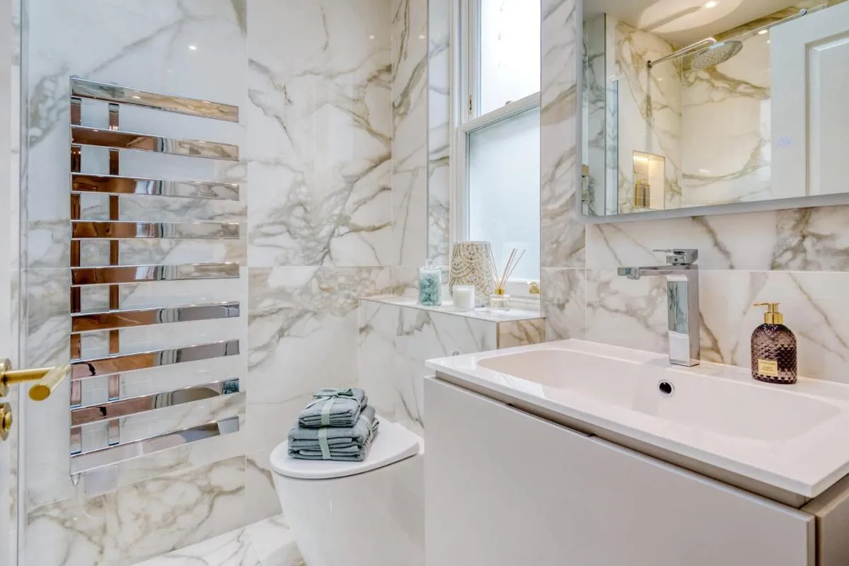Image 5 of Marble Arch Suite 3-Hosted by Sweetstay