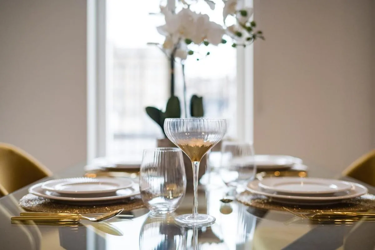 Image 2 of Marble Arch Suite 4-Hosted by Sweetstay