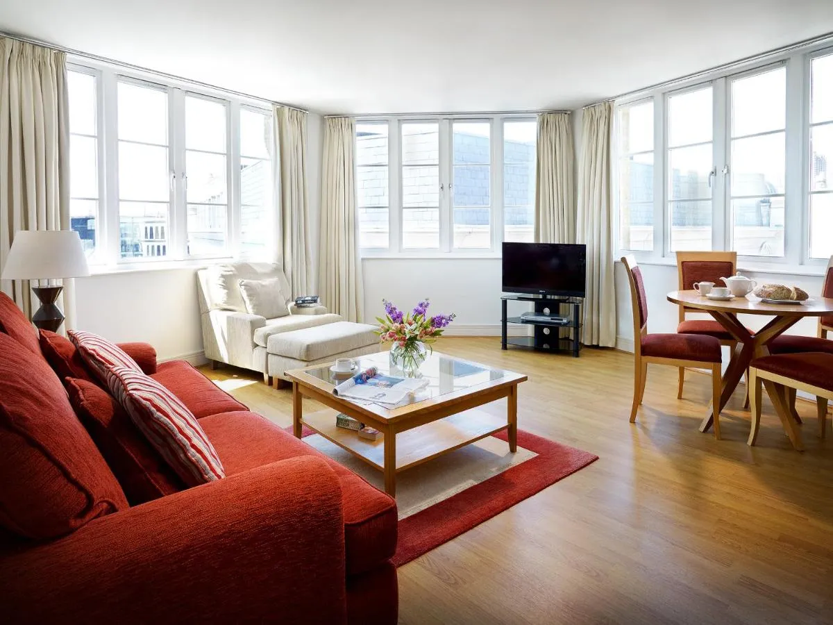 Image 2 of Marlin Apartments London City – Queen Street
