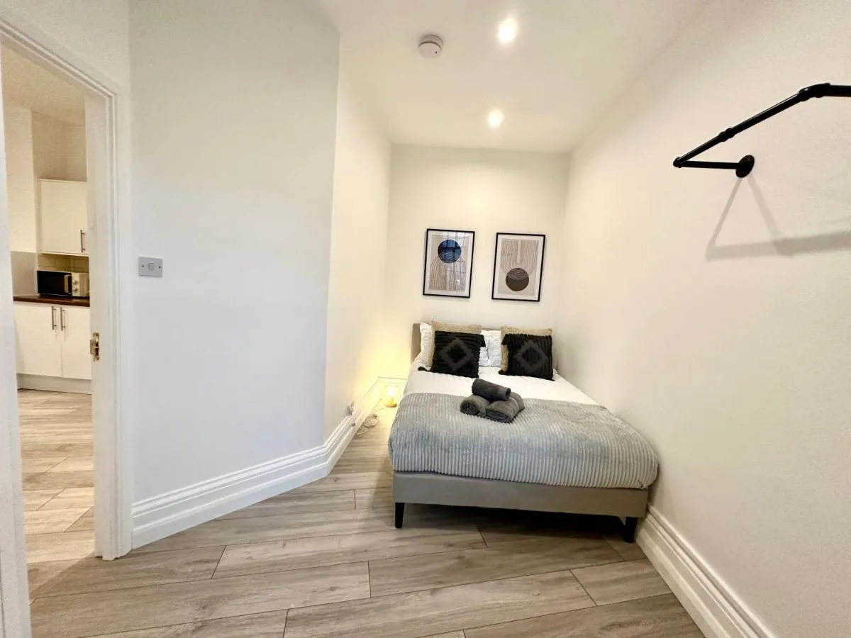 Image 6 of Modern 1-Bedroom Apartments in Shoreditch, Old Street