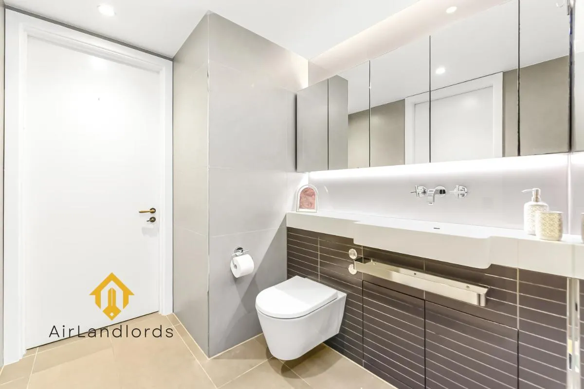 Image 6 of Modern 1 bedroom flat in the Heart of Battersea