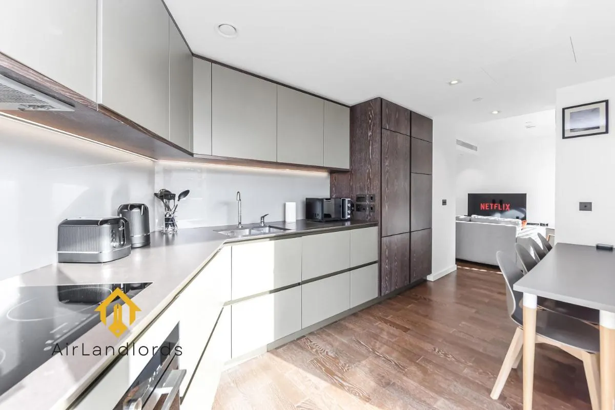 Image 3 of Modern 1 bedroom flat in the Heart of Battersea