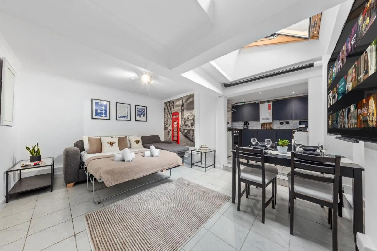 Image 3 of Modern Flat in Paddington Near Hyde Park W2 London