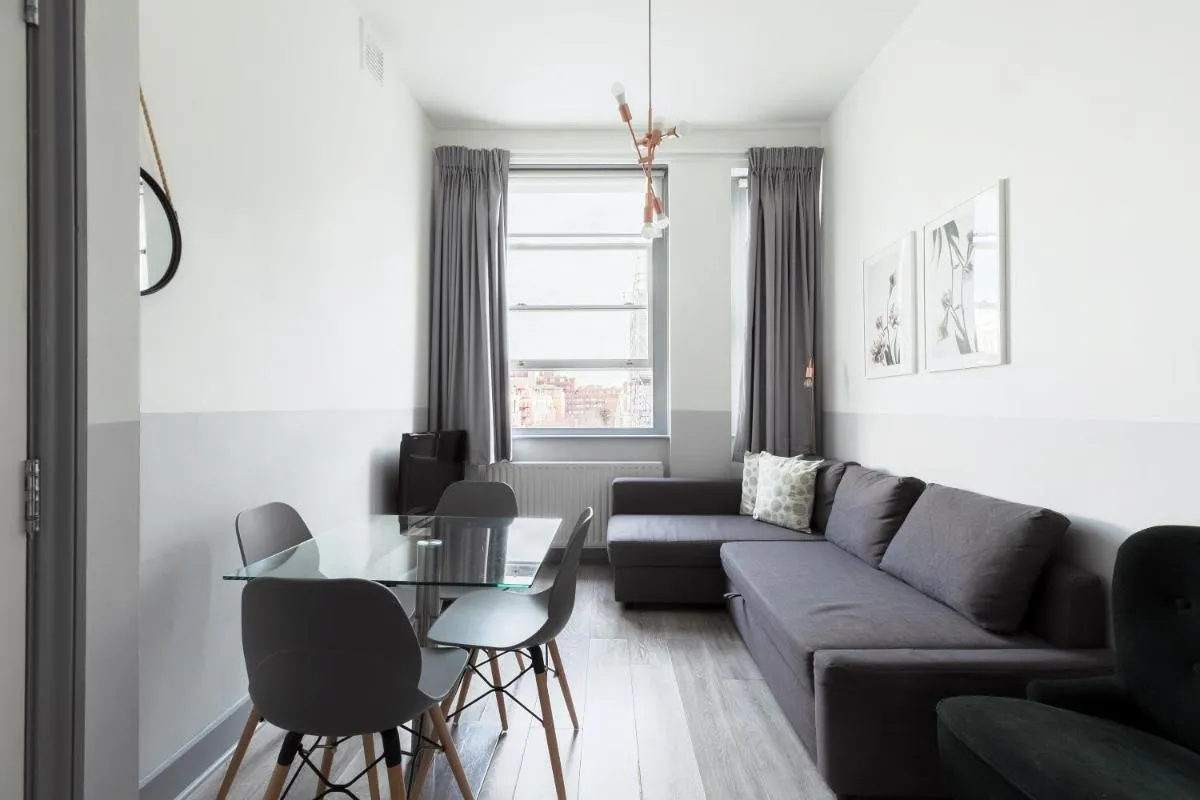 Image 4 of Modern Kensington Apartments