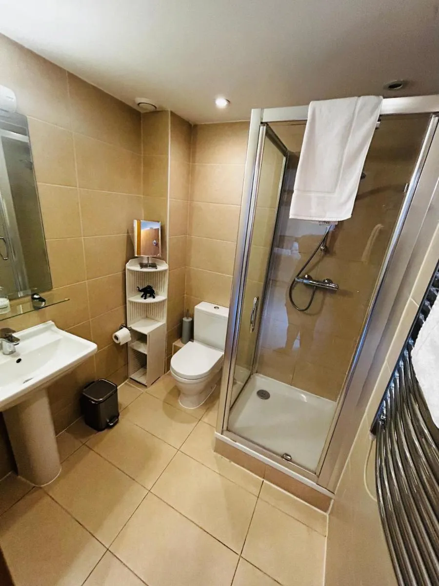 Image 3 of Modern&Large 3bed 3Bath Central London Air-Con Hyde Park