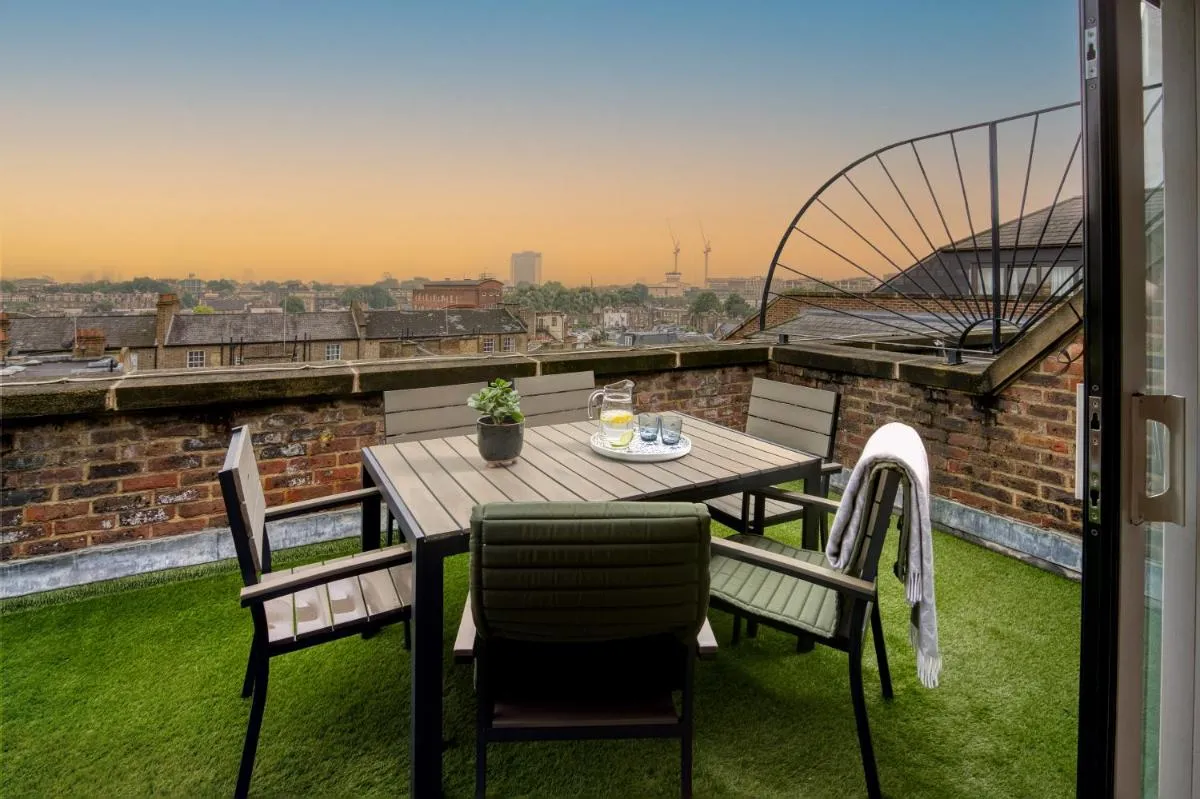 Image 3 of Monarch House – Serviced Apartments – Kensington