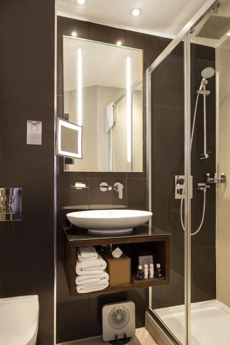 Image 3 of Montcalm Piccadilly Townhouse, London West End