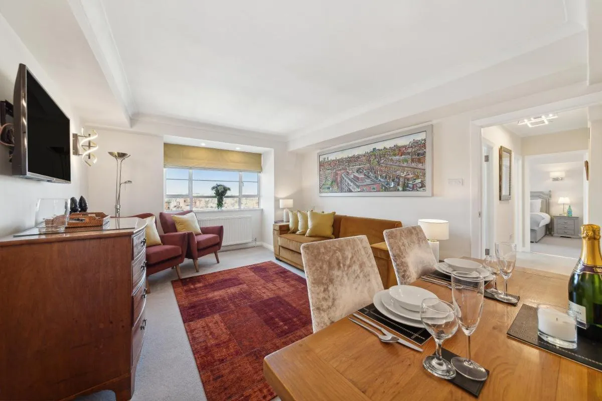 Image 3 of Nell Gwynn Chelsea Accommodation