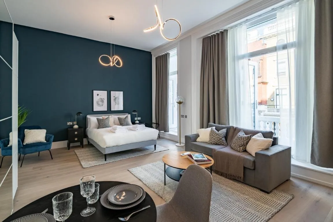 Image of No. 2 Queensberry Place by Stayo